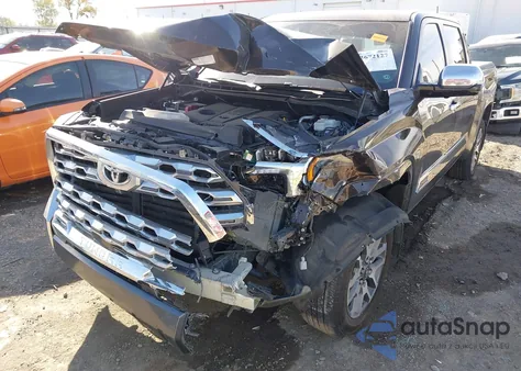 2025 Toyota Tundra 1794 Edition z USA, uszkodzony, nr VIN 5TFMA5DB1SX256925